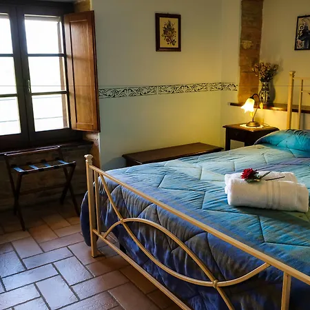 ファームステイ Casale Dei Frontini San Terenziano