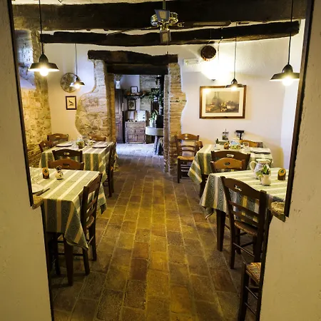 Casale Dei Frontini * San Terenziano