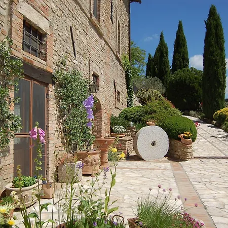 Casale Dei Frontini * San Terenziano