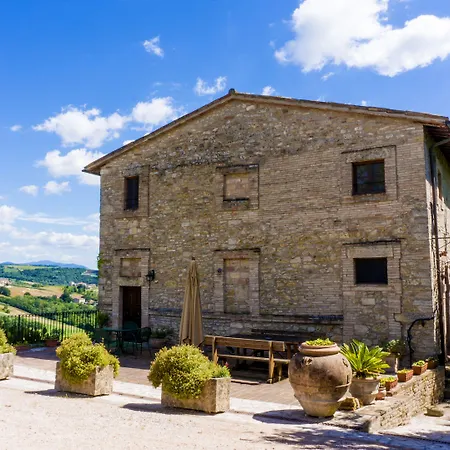 ファームステイ Casale Dei Frontini *