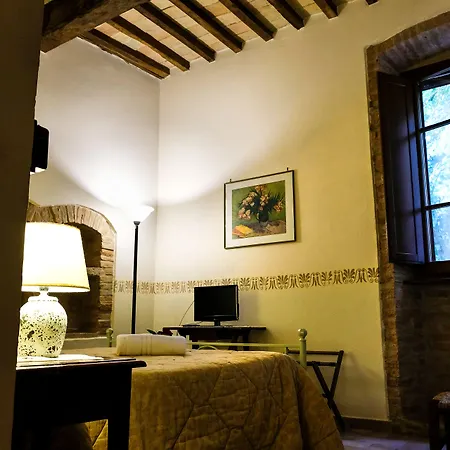 Casale Dei Frontini ファームステイ San Terenziano
