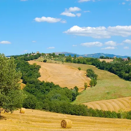 Casale Dei Frontini Séjour à la ferme San Terenziano